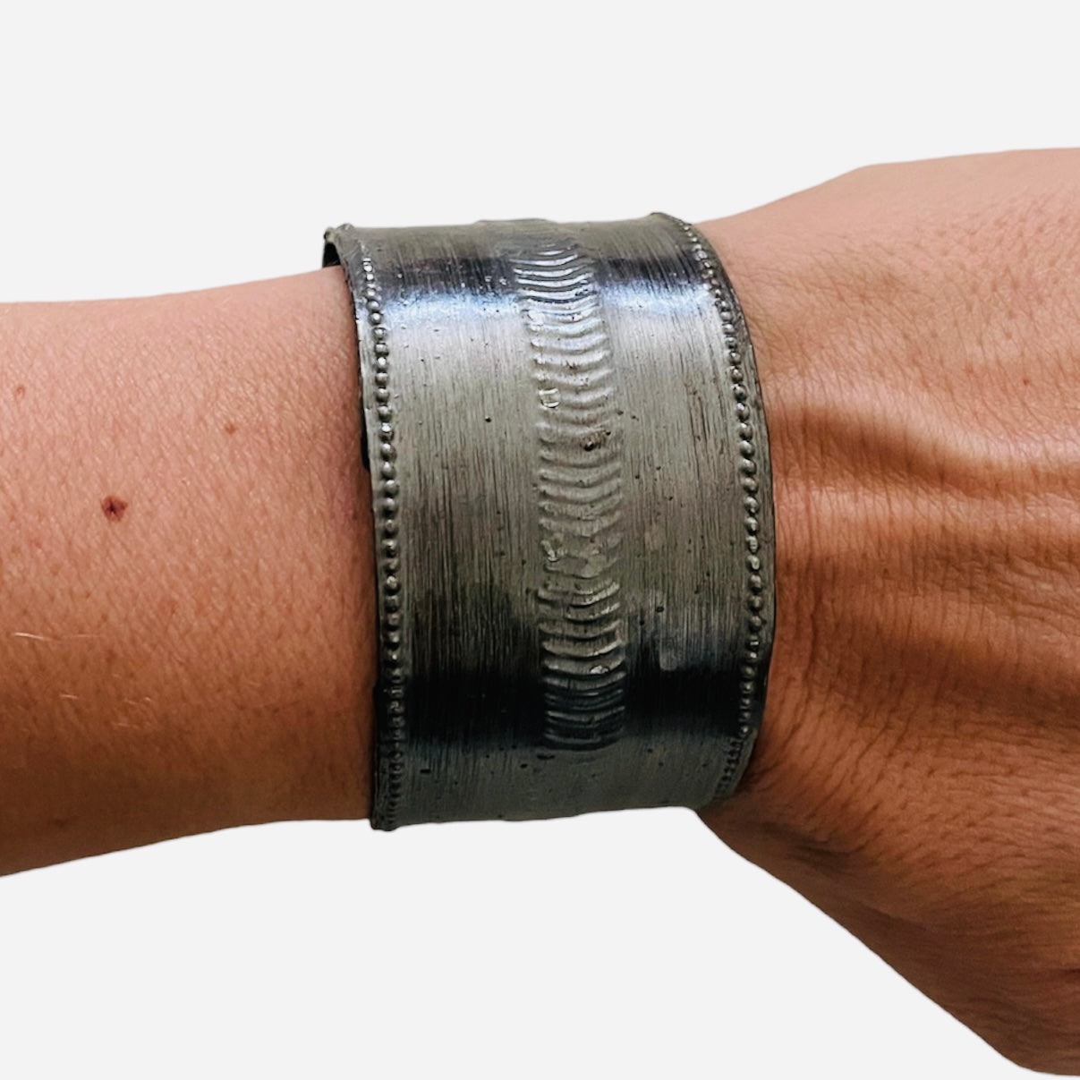 Haiti |  Bracelet - Simple Cuff (LG)