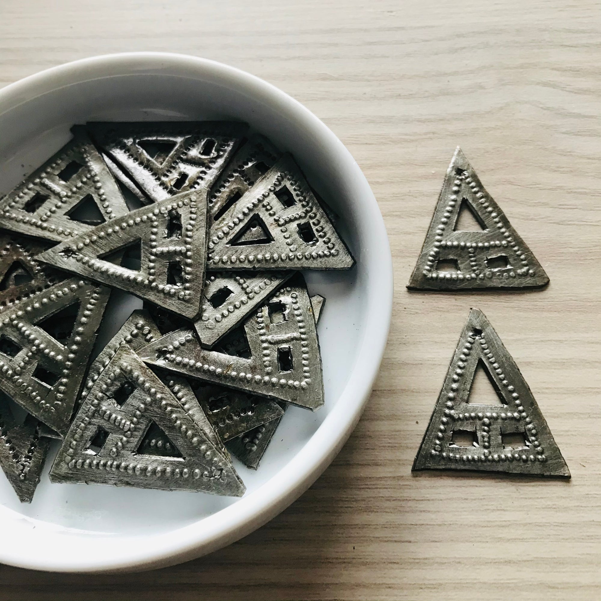 Haiti | Metal Charm- Set of 18