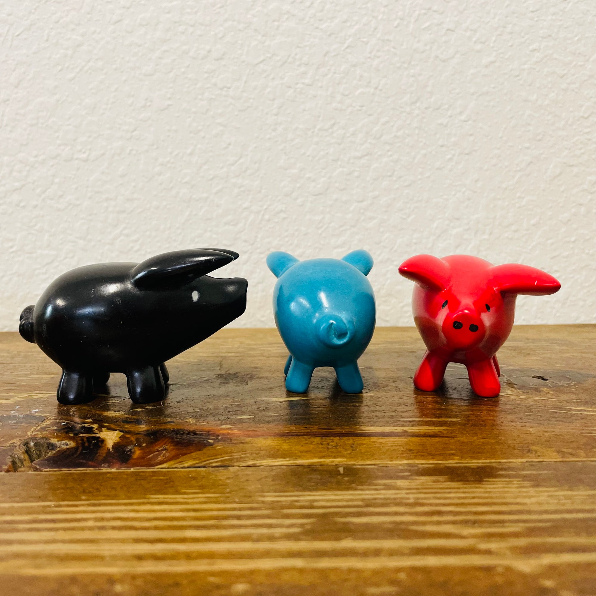 Kenya | Pig (7 colors)