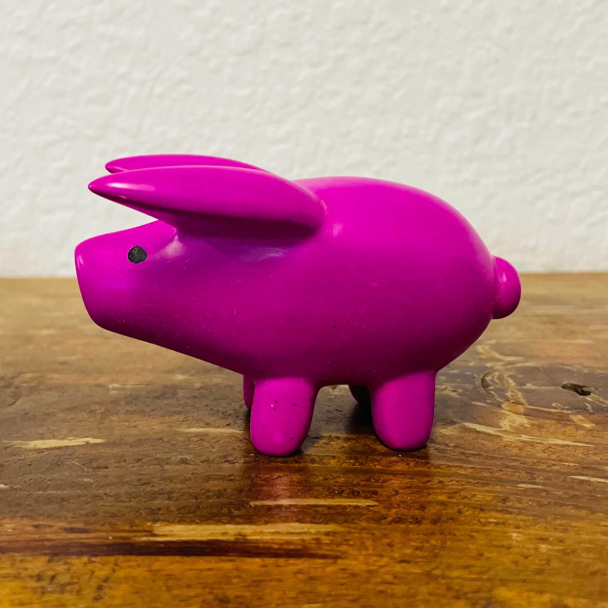 Kenya | Pig (7 colors)